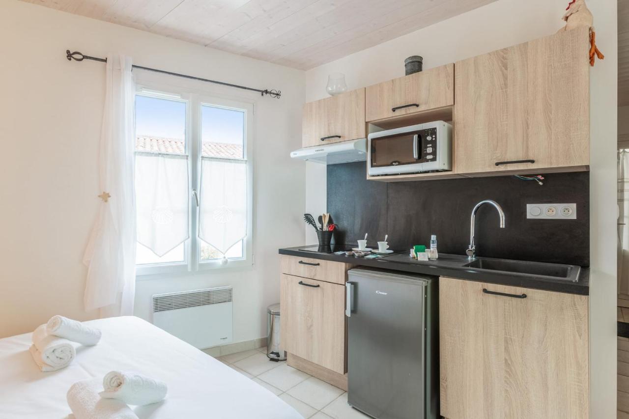 Nice Studio With Veranda Nearby The Beach In La Flotte - Welkeys Exterior foto